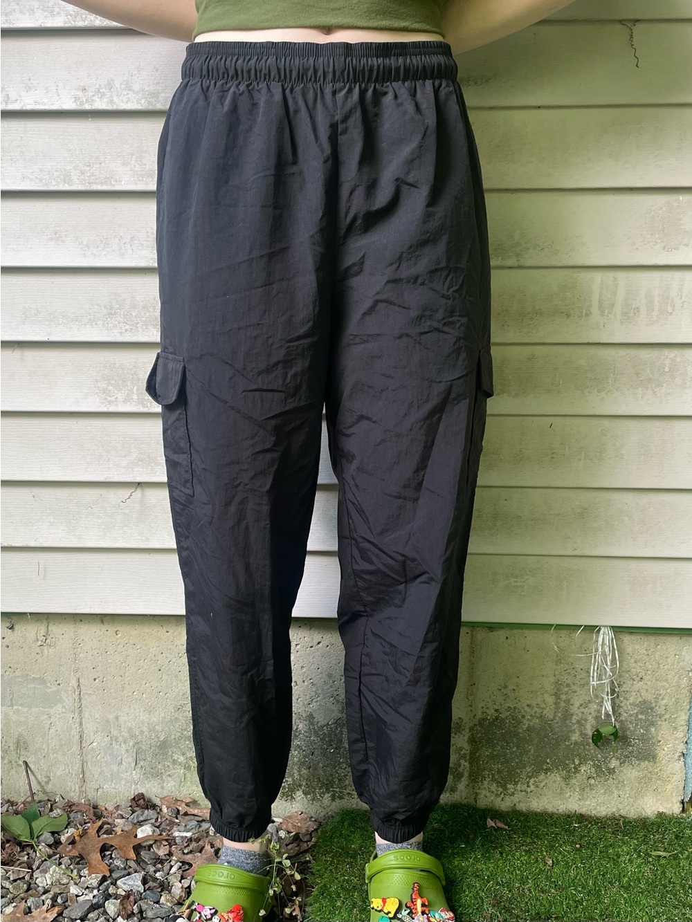 Black lightweight cargo pants